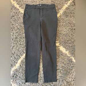 Old navy pixie pants size 2 GUC